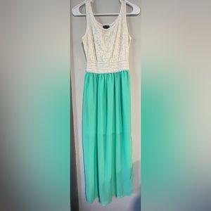 rue21 sleeveless dress - size small